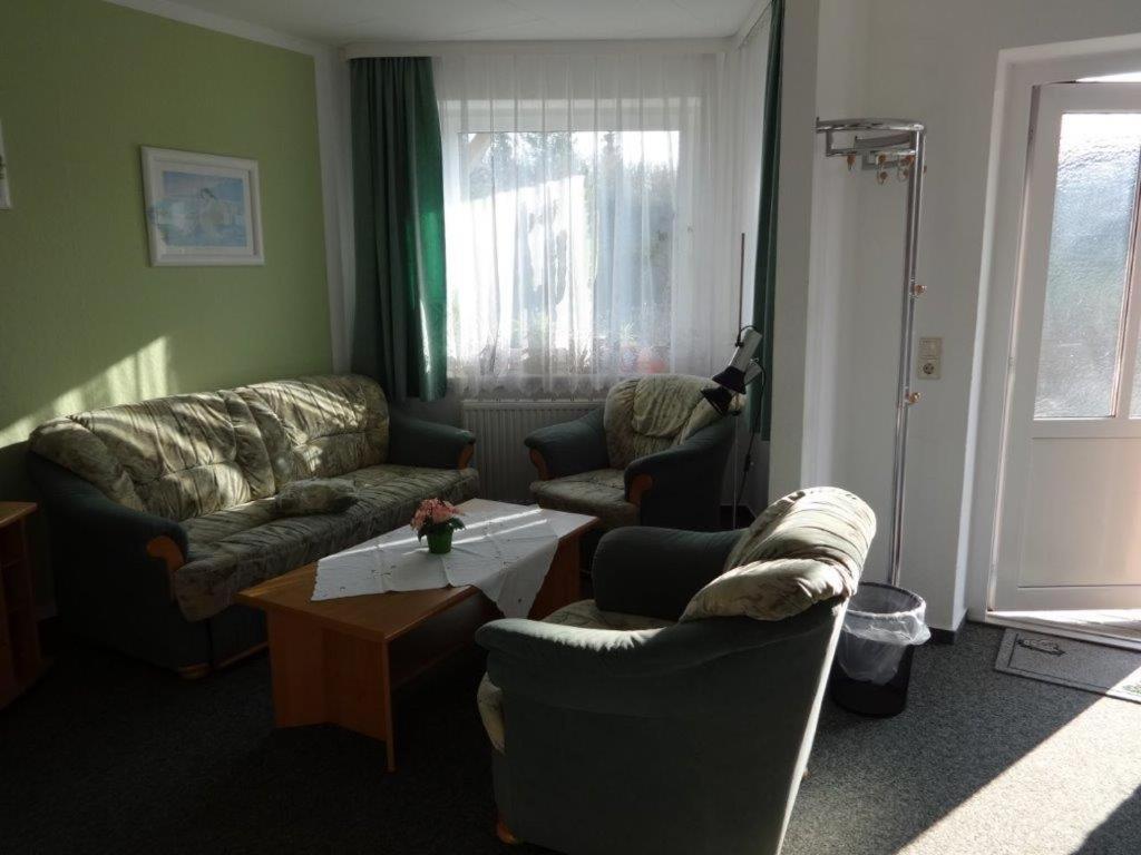 Hotel Am Schlosspark Mallin Room photo