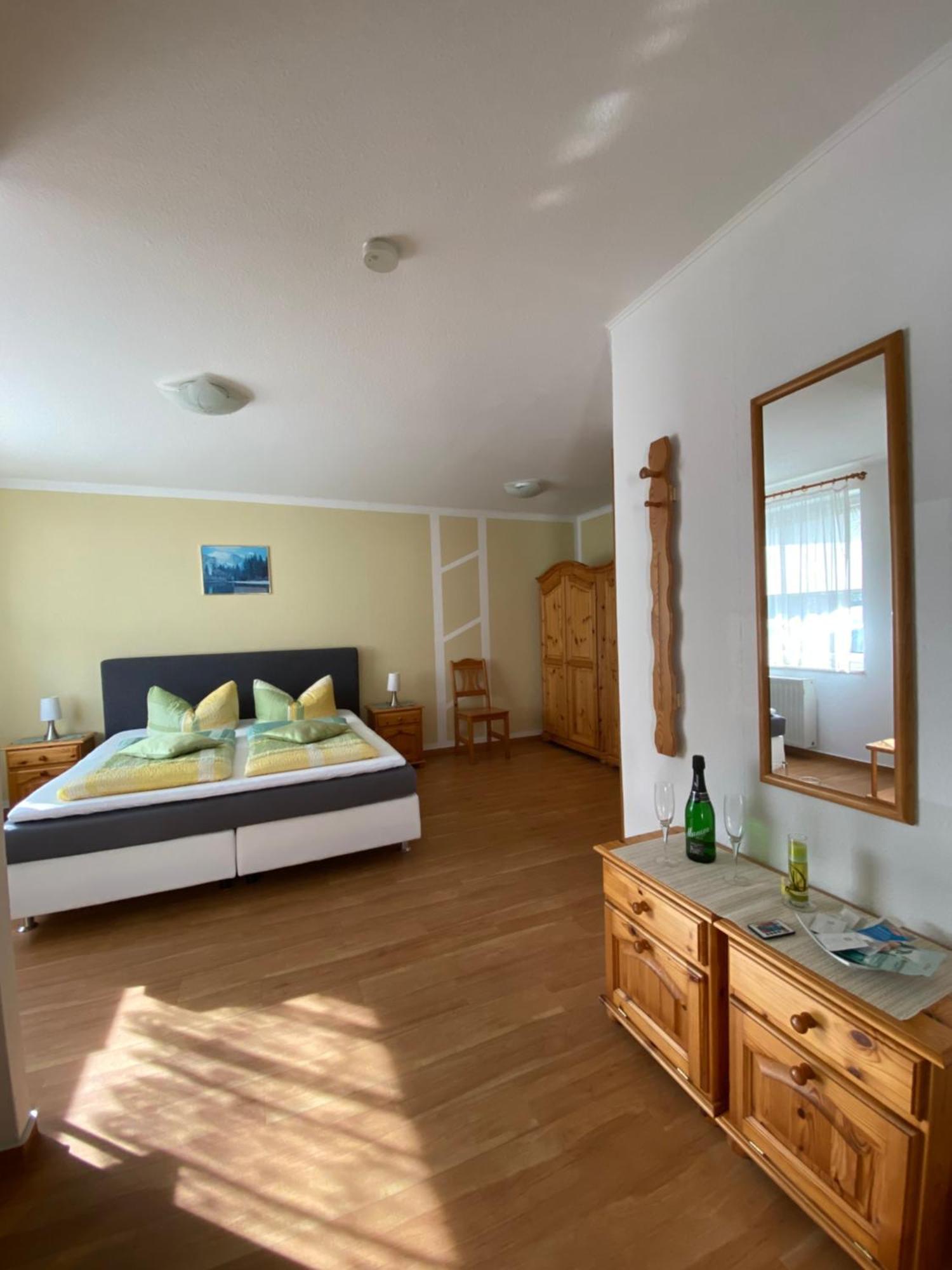 Hotel Am Schlosspark Mallin Room photo